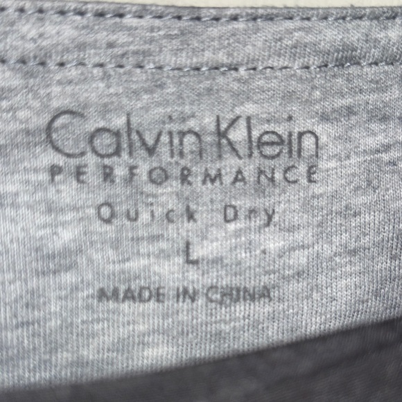 Calvin Klein Performance quick dry Capris - Picture 2 of 11